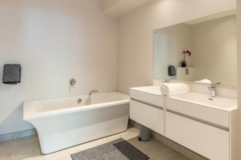 2 Bedroom Property for Sale in Hout Bay Western Cape